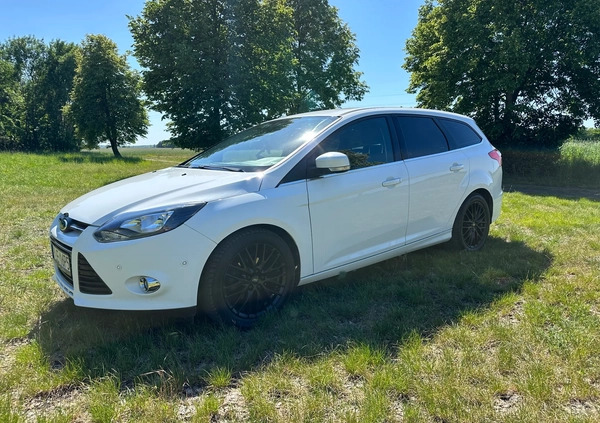 Ford Focus cena 36500 przebieg: 135187, rok produkcji 2012 z Daleszyce małe 254